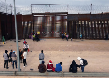 EE.UU. aumentará los operativos de procesamiento y las devoluciones en caliente de migrantes