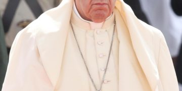 El papa advierte al G7 del «clima de miedo y sospecha» entre potencias nucleares