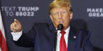 Trump confirma que apelará una condena que ve como una «interferencia electoral»