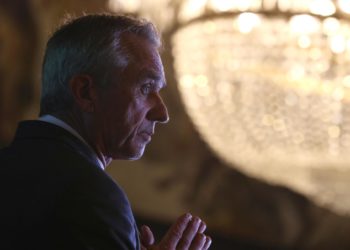 El demócrata Robert F. Kennedy, el primer aspirante a presidente de EE.UU. en aceptar las bitcoines