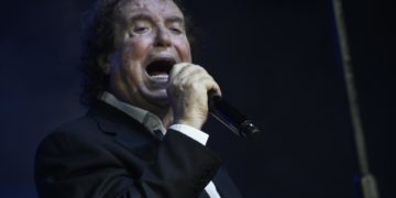 Dyango y la «tremenda ternura» de hacer una gira con su hijo y su nieto por Latinoamérica