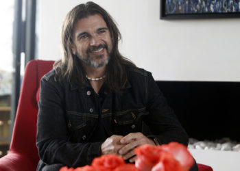 Juanes, sin ser un «virtuoso», hace música libre que sale del alma en su «Vida Cotidiana»