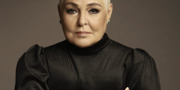 Lupita D’Alessio ve aún lejos la retirada de una carrera que le debe a toda Latinoamérica