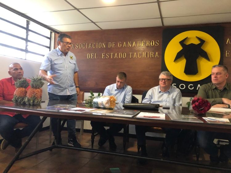 El  Embajador de Belarús en Venezuela, Andrei Molchan, visitó la sede de la Asociación de Ganaderos del Estado Táchira (ASOGATA),