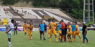 Trujillanos FC terminó con derrota polémica y disturbios en Valera