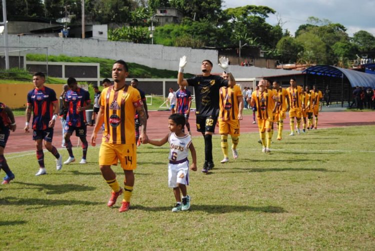 Mayker González de regreso a la acción para capitanear al
Trujillanos FC (Gráfica: Alexander Viloria)