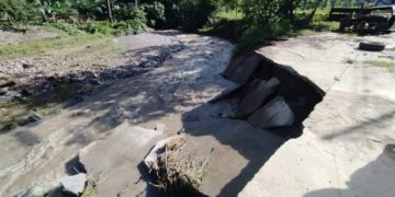 Colapsa carretera Villita-Las Adjuntas en Trujillo capital