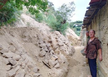 Familias en Morón exigen atención ante posible deslizamientos de tierra