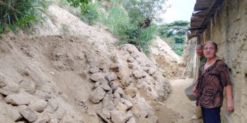 Familias en Morón exigen atención ante posible deslizamientos de tierra