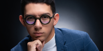 Gente que inspira | Luis Moros, el venezolano que pasó de servir hamburguesas a ser parte del Congreso de EE.UU.