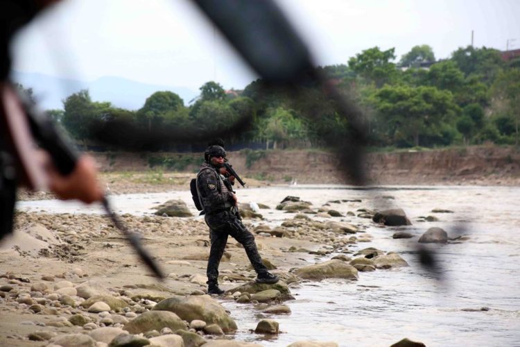 1350 funcionarios de seguridad fueron desplegados en la frontera con Colombia. Fotos: Carlos Eduardo Ramírez