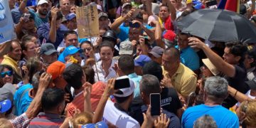 María Corina Machado promete luchar por una frontera soberana