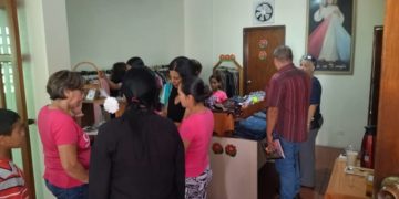 Abren Ropero Parroquial en Carvajal