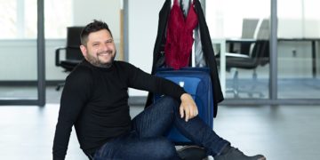 Gente que Inspira | Yoel Carmona, de las pasarelas venezolanas al Time Square de NYC   