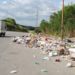 Avenida Bicentenaria de Valera convertida en un “vertedero” de basura