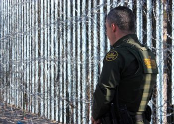 Migrantes temen la separación familiar en la frontera de California y México