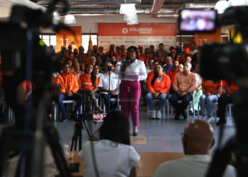 Voluntad Popular anuncia a Freddy Superlano como candidato para primarias