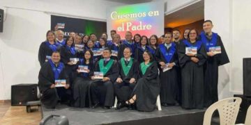 En el marco del aniversario LBN certificó a 25 discípulos en Teología Básica
