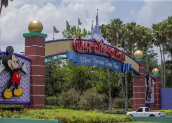 Disney descarta un nuevo complejo de oficinas en Orlando, en medio de su pulso legal con DeSantis