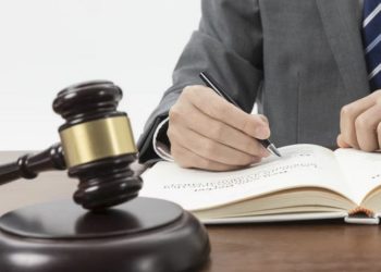 Detenido abogado en Mérida señalado de extorsión y agavillamiento