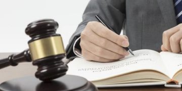 Detenido abogado en Mérida señalado de extorsión y agavillamiento