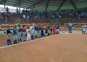 Reconocen a dos niños deportistas con condiciones especiales en Campo Elías