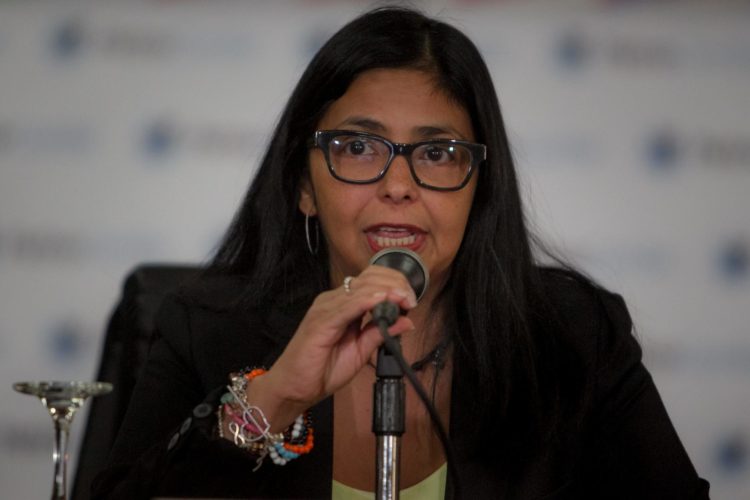 Fotografía de archivo en la que se registró a la vicepresidenta ejecutiva de Venezuela, Delcy Rodríguez, en Caracas (Venezuela). EFE/Miguel Rodríguez