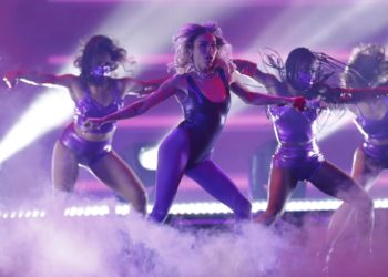 Danna Paola, Eslabón Armado y Farruko actuarán en la gala de los Premios Juventud 2023