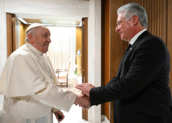 Díaz-Canel afirma que sostuvo una conversación «franca» con el papa Francisco