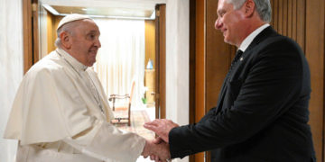 Díaz-Canel afirma que sostuvo una conversación «franca» con el papa Francisco