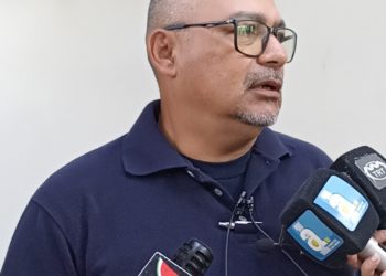 Obrero de la Gobernación del Táchira asegura que gastan entre 50 y 70 dólares para comprar el medicamento de su hija con epilepsia