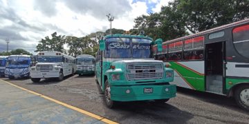 Transportistas y comerciantes del terminal de San Cristóbal tienen tres días sin poder trabajar