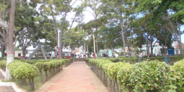 En completa oscuridad Plaza Bolívar de Betijoque