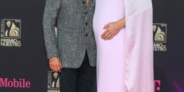 Marc Anthony y Nadia Ferreira mantienen el misterio sobre el sexo de su primer hijo