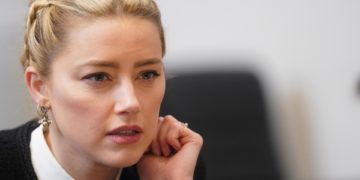 Amber Heard paga un millón de dólares a Johnny Depp un año después de su mediático juicio