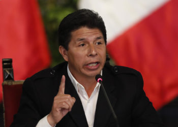 Castillo pide a un tribunal que anule su destitución y lo restituya en la Presidencia de Perú