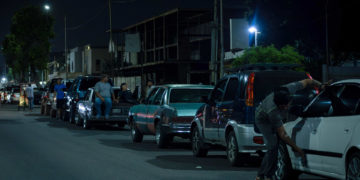 La escasez de gasolina en Venezuela, una crisis convertida en rutina