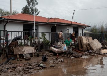 Damnificados por las intensas lluvias en la zona central de Chile: «Quedamos con lo puesto»
