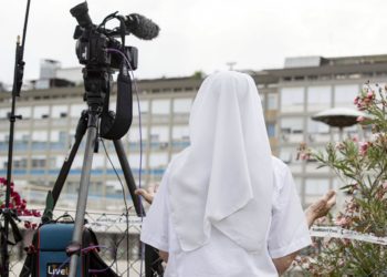 El papa está bien y ya ha expresado el deseo de reanudar su trabajo, asegura el Vaticano