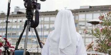 El papa está bien y ya ha expresado el deseo de reanudar su trabajo, asegura el Vaticano