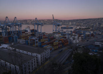 Valparaíso, de la joya patrimonial a una ciudad en decadencia y abandonada