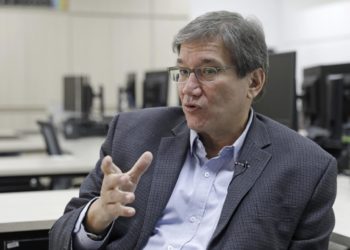 Jaime Abello: Veo difícil que la inteligencia artificial cree poesía como García Márquez