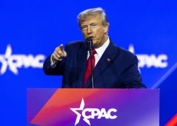 Trump afronta 37 cargos criminales por el manejo de documentos clasificados