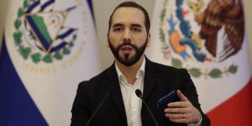 Bukele inscribe su precandidatura a la reelección a la Presidencia salvadoreña