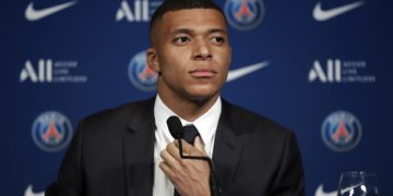 Mbappé comunica al PSG que no renovará y el club se plantea su venta (L’Equipe)