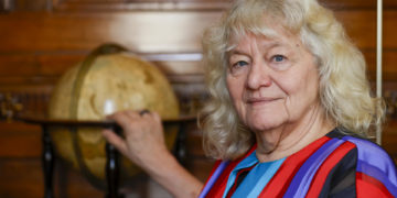 Climatóloga Ellen Thomas: Para el planeta no es un problema si nosotros nos extinguimos