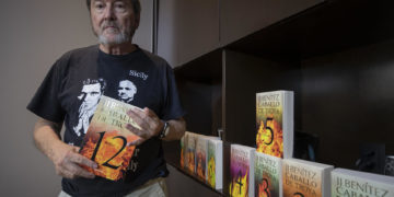 JJ Benítez confiesa que concluir la saga «Caballo de Troya» es «un alivio»