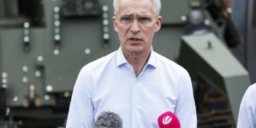 La OTAN no ve indicios de que Rusia prepare el uso de armas nucleares pero lo vigila