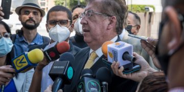 César Pérez Vivas es el cuarto candidato a las elecciones primarias