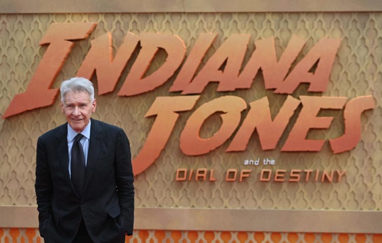 El actor estadounidense Harrison Ford durante la promoción de la quinta entrega de "Indiana Jones". EFE/EPA/NEIL HALL